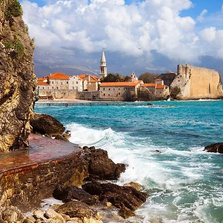 Palm Square 2 Budva